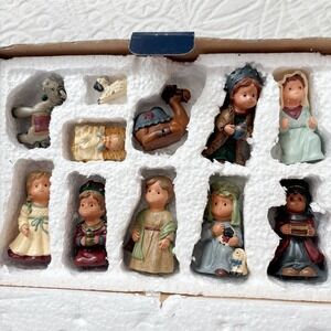 Salem Collection O‎ Holy Night 11 PC Nativity Set Christmas Decor